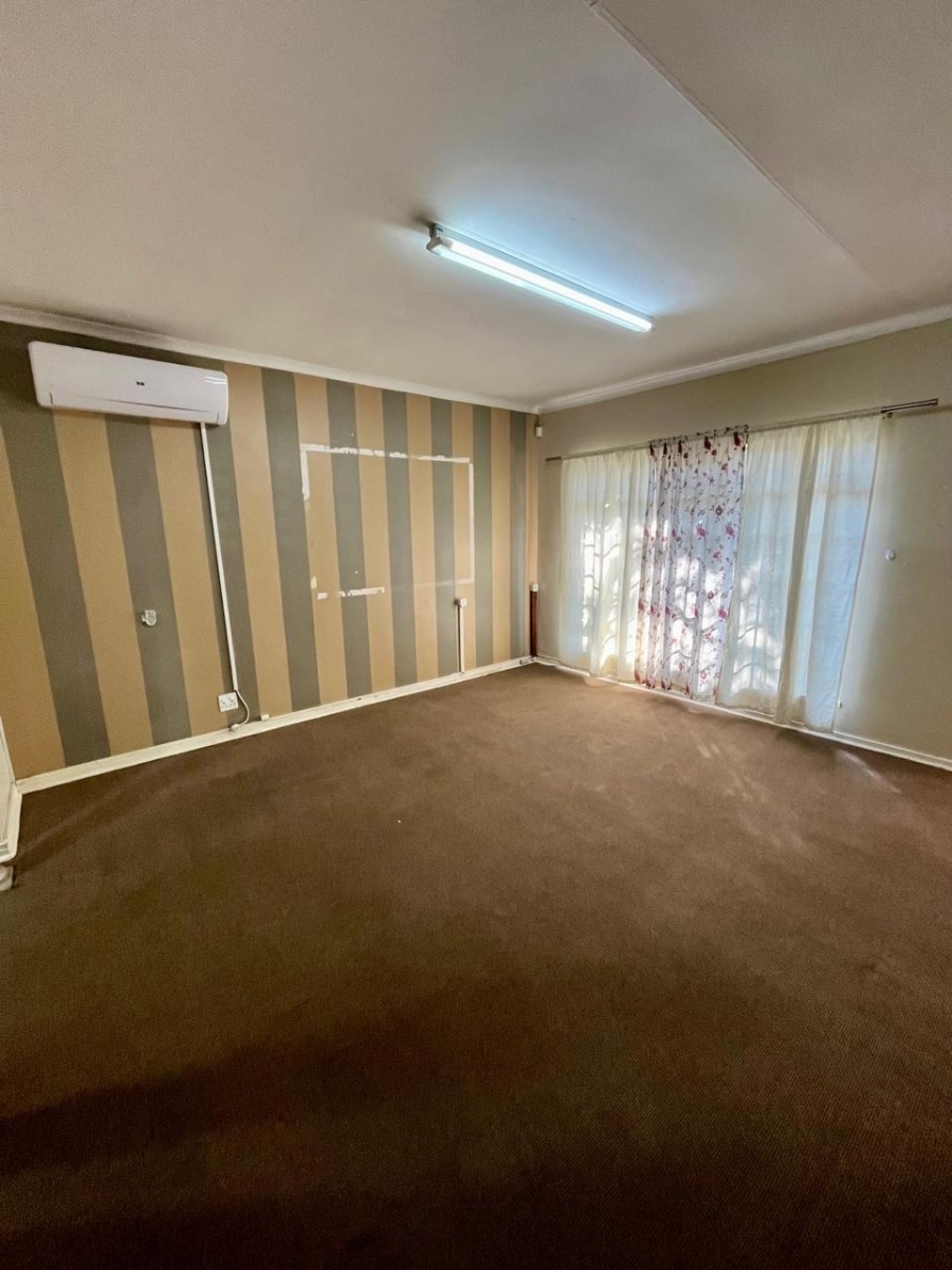 4 Bedroom Property for Sale in Flamwood North West